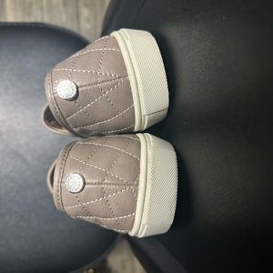 Sneakers women size 10